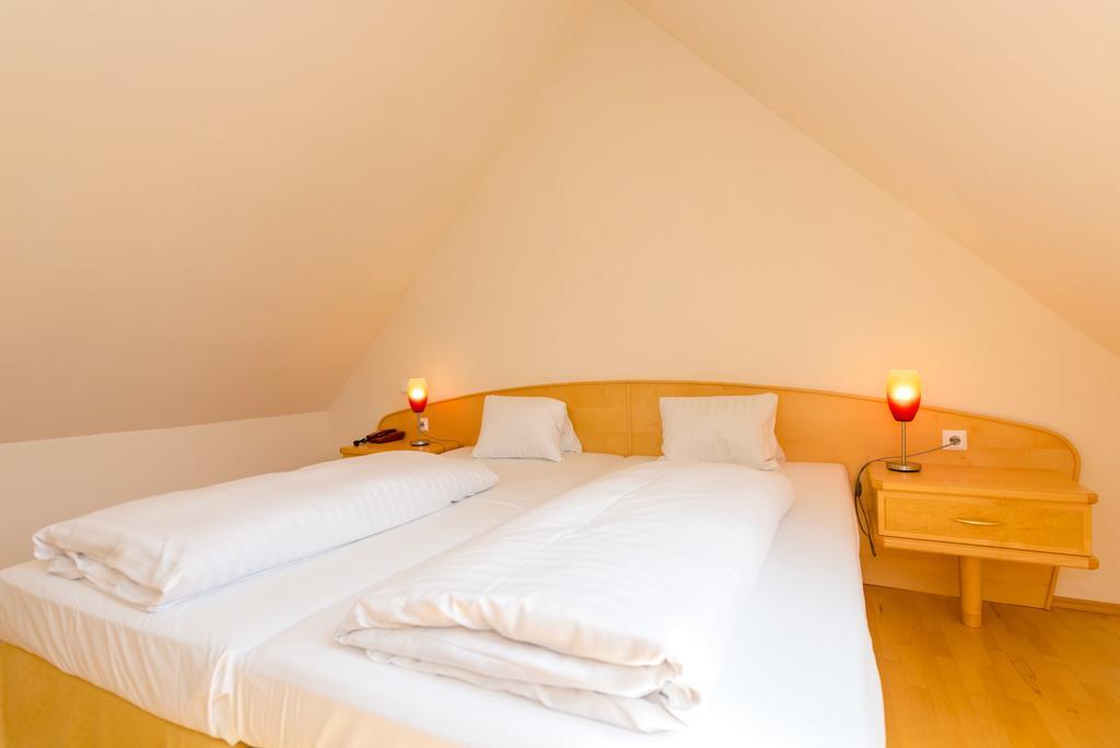 Landhotel Groggerhof Obdach Exterior photo